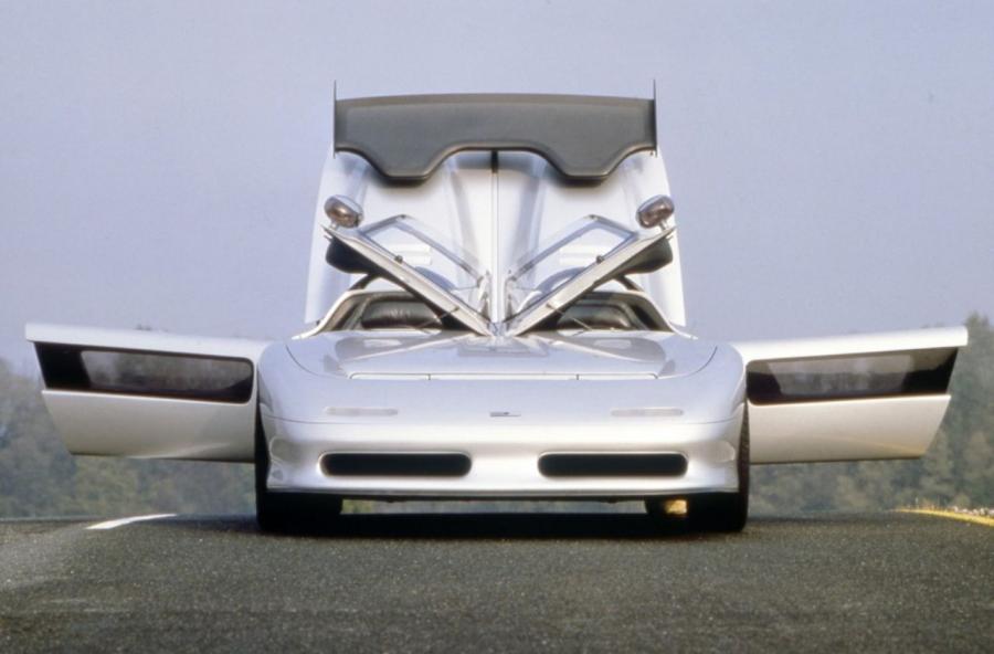  ItalDesign Aztek 1988 года  (фото 4 из 5)